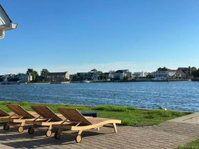 Undisclosed Address #1011516, Massapequa NY 11758