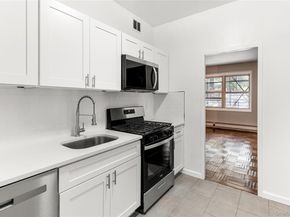 3 Fordham Hill Oval 1G, Bronx NY 10468