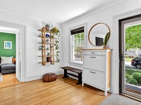 7 Abrams Place, Lynbrook NY 11563