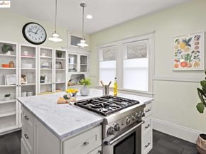 1076 61St St, Oakland CA 94608