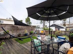 1076 61St St, Oakland CA 94608