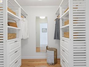 5 Sereno Cir, Oakland CA 94619
