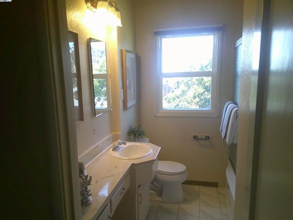 4817 Kathleen Ave, Castro Valley CA 94546