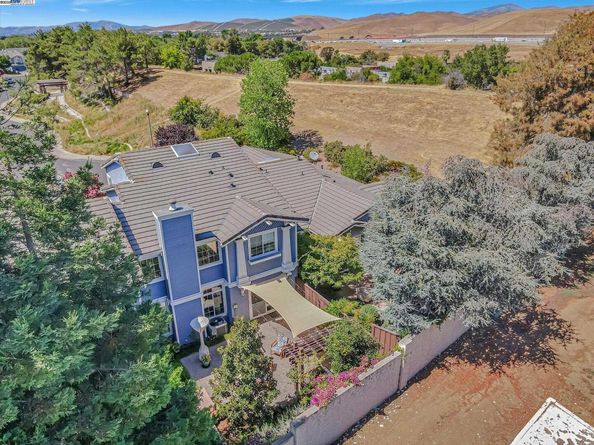 1481 Calle De Las Granvas, Livermore CA 94551