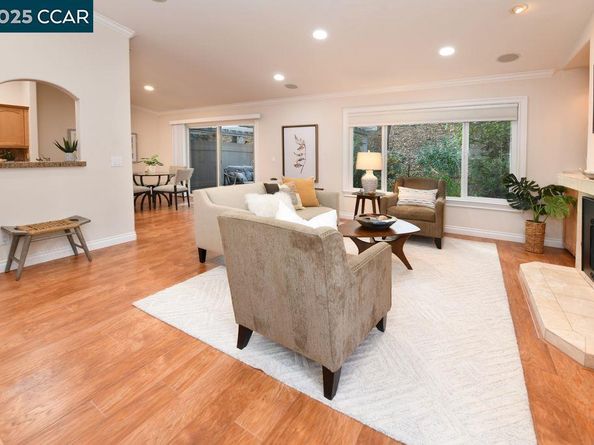 2733 Ptarmigan Dr 2, Walnut Creek CA 94595
