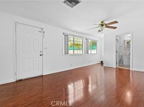 6301 Farmdale, North Hollywood (los Angeles) CA 91606