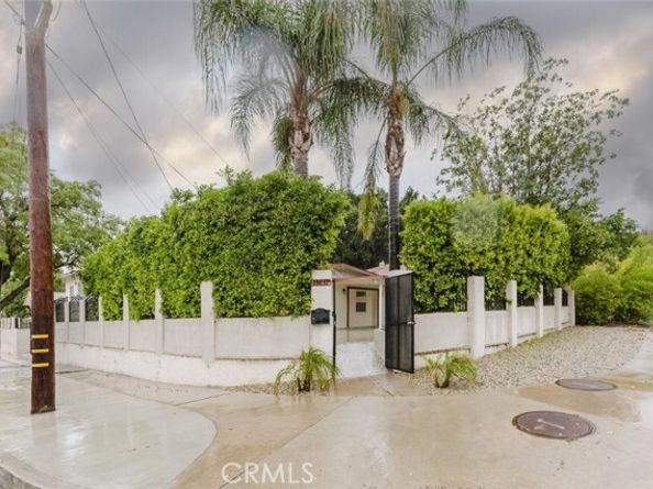 13631 Eldridge Avenue, Sylmar (los Angeles) CA 91342