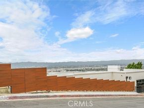 10050 Olivia Ter, Sun Valley (los Angeles) CA 91352