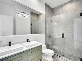 10050 Olivia Ter, Sun Valley (los Angeles) CA 91352