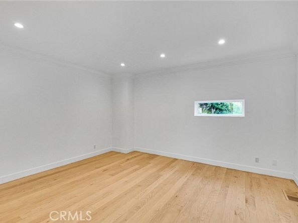 10050 Olivia Ter, Sun Valley (los Angeles) CA 91352