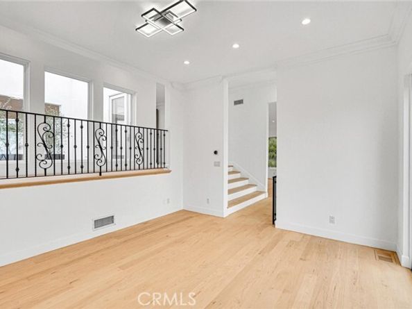 10050 Olivia Ter, Sun Valley (los Angeles) CA 91352