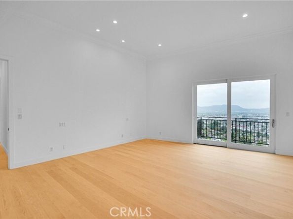 10050 Olivia Ter, Sun Valley (los Angeles) CA 91352