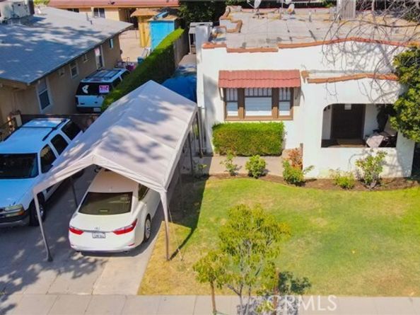 7319 Owensmouth Avenue, Canoga Park (los Angeles) CA 91303