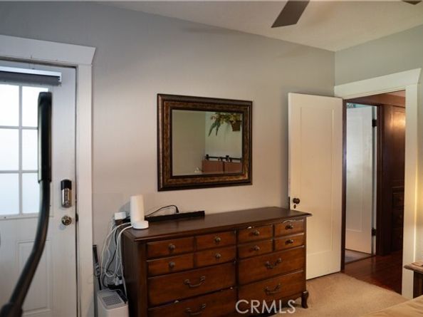 7319 Owensmouth Avenue, Canoga Park (los Angeles) CA 91303