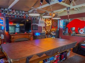 7319 Owensmouth Avenue, Canoga Park (los Angeles) CA 91303