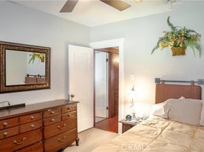 7319 Owensmouth Avenue, Canoga Park (los Angeles) CA 91303