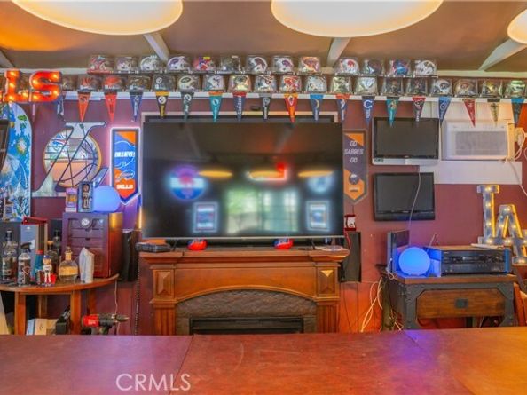 7319 Owensmouth Avenue, Canoga Park (los Angeles) CA 91303