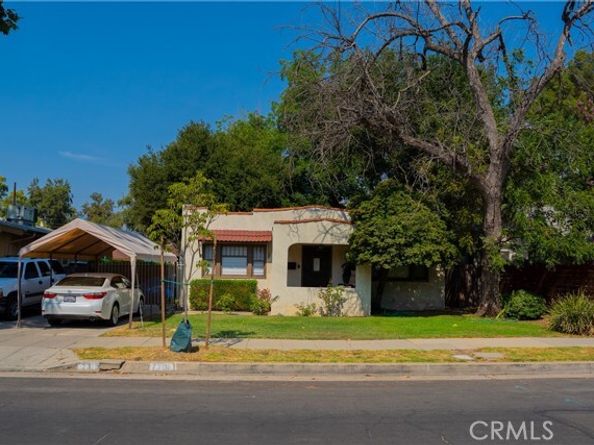 7319 Owensmouth Avenue, Canoga Park (los Angeles) CA 91303