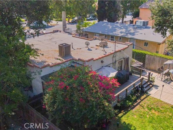 7319 Owensmouth Avenue, Canoga Park (los Angeles) CA 91303