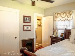 7319 Owensmouth Avenue, Canoga Park (los Angeles) CA 91303