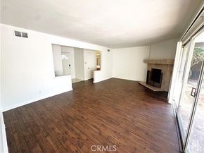 8735 Corbin Avenue, Northridge (los Angeles) CA 91324