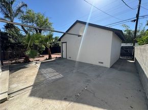 8735 Corbin Avenue, Northridge (los Angeles) CA 91324