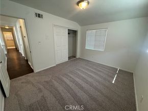 8735 Corbin Avenue, Northridge (los Angeles) CA 91324