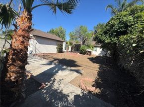 8735 Corbin Avenue, Northridge (los Angeles) CA 91324