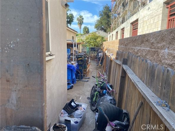 925 S adams st, Glendale CA 91205