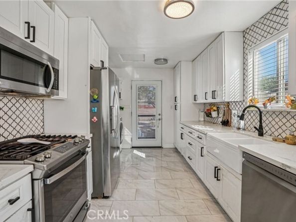 1710 N Van Ness, Compton CA 90221