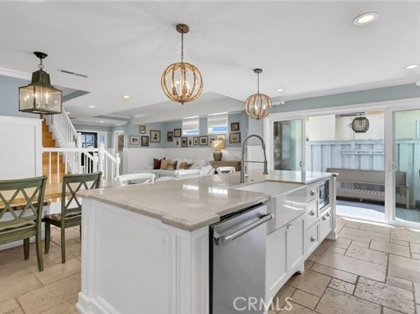 331 Walnut Street, Newport Beach CA 92663
