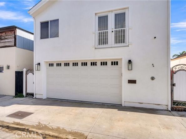 331 Walnut Street, Newport Beach CA 92663