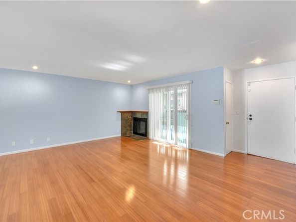 11154 Huston Street 7, North Hollywood (los Angeles) CA 91601
