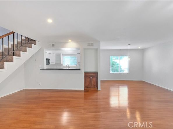 11154 Huston Street 7, North Hollywood (los Angeles) CA 91601