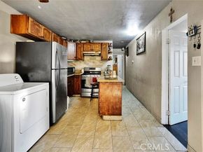 3365 Santa Fe Avenue 88, Long Beach CA 90810