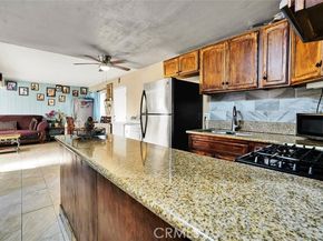 3365 Santa Fe Avenue 88, Long Beach CA 90810