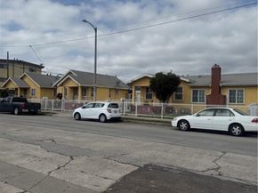 909 W Denni Street, Wilmington (los Angeles) CA 90744