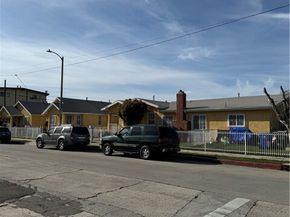 909 W Denni Street, Wilmington (los Angeles) CA 90744