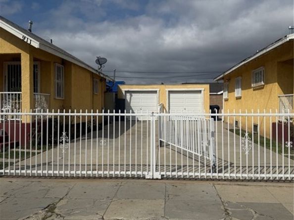 909 W Denni Street, Wilmington (los Angeles) CA 90744