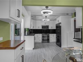 22482 Lake Forest Ln, Lake Forest (el Toro) CA 92630