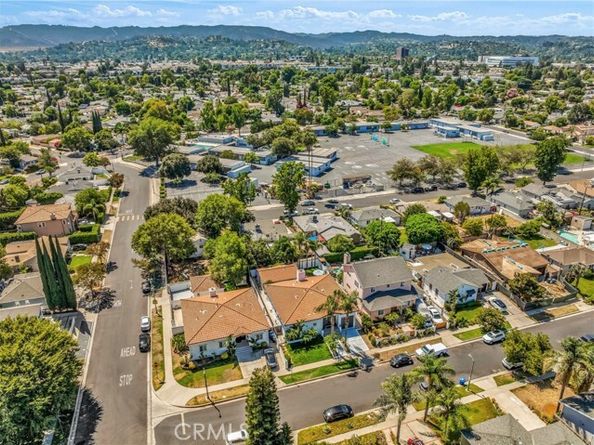 17908 Califa Street, Encino (los Angeles) CA 91316