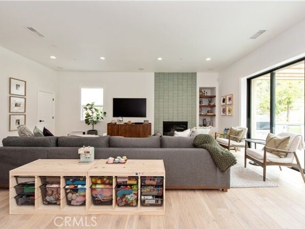 13 Goldenrod, Lake Forest (el Toro) CA 92630