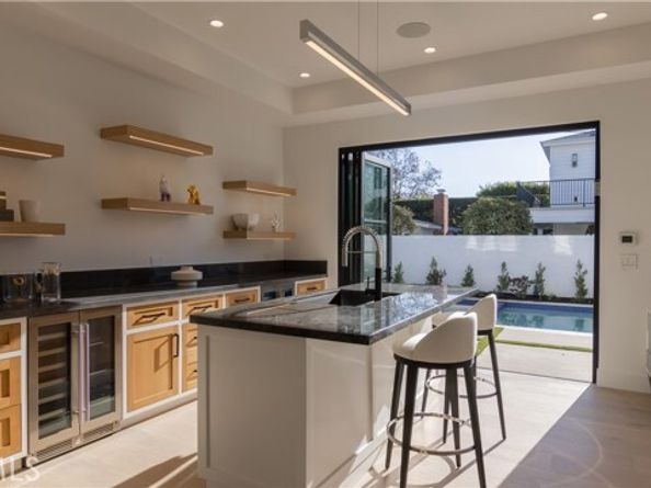 600 Powell Place, Newport Beach CA 92663