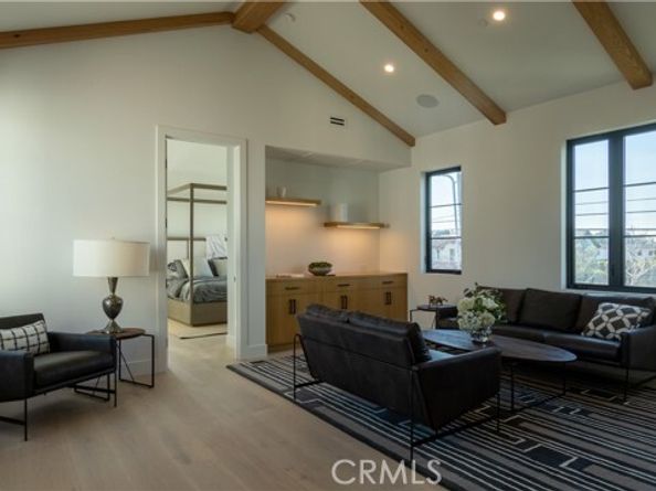 600 Powell Place, Newport Beach CA 92663