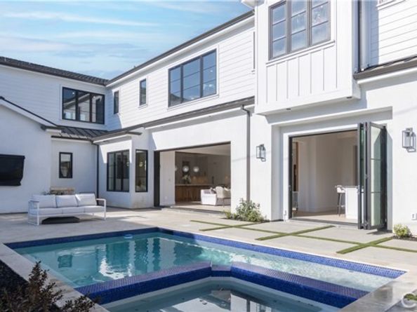 600 Powell Place, Newport Beach CA 92663