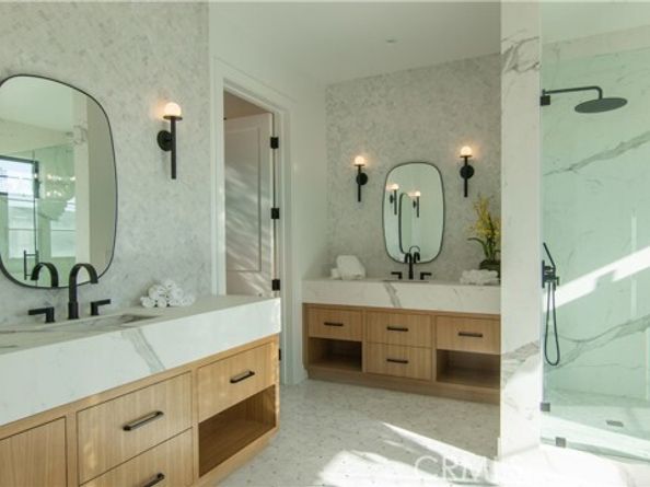 600 Powell Place, Newport Beach CA 92663