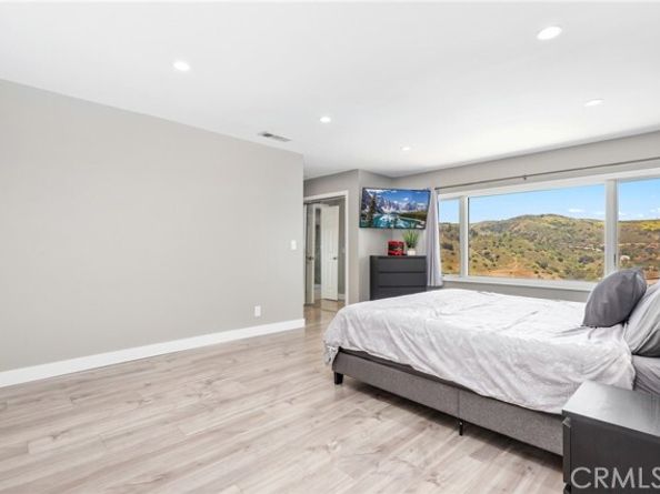536 S Circulo Lazo, Anaheim CA 92807