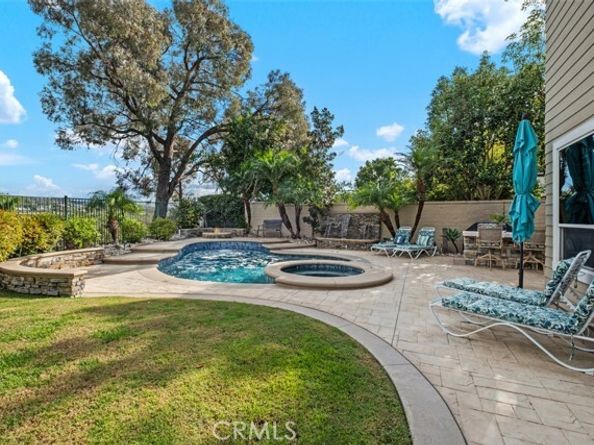 24 Peony, Laguna Hills CA 92679