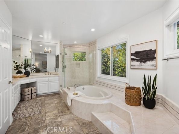 31581 Via Coyote, Laguna Hills CA 92679