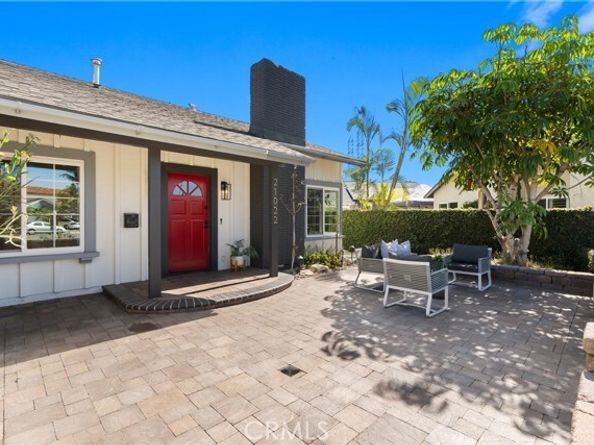 21022 Manessa, Huntington Beach CA 92646
